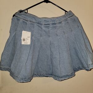 Denim pleated skirt